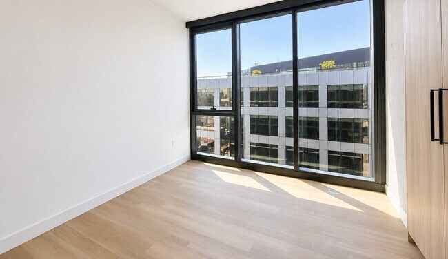 Photo - 216 N Ada St