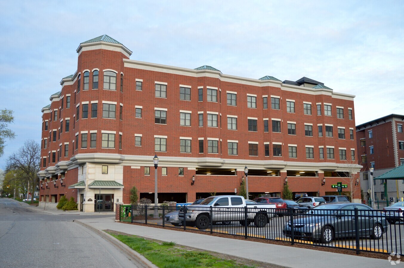 Albert Place Condominium - Albert Place Condominium