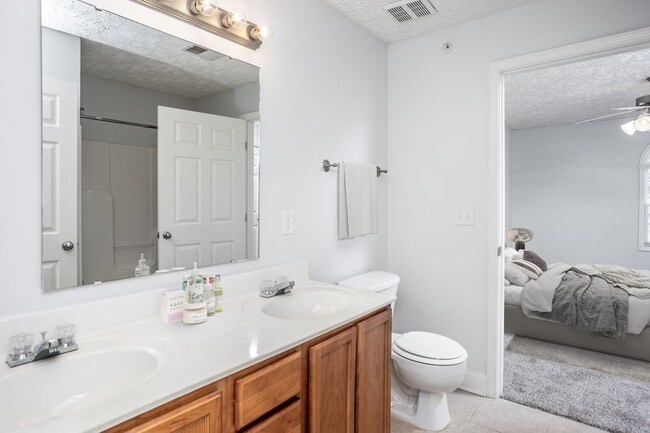 Photo - Woodland Village