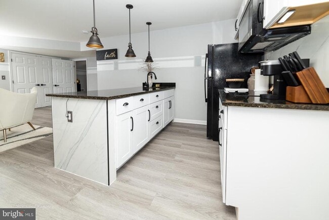 Photo - 1049 Coriander Ln