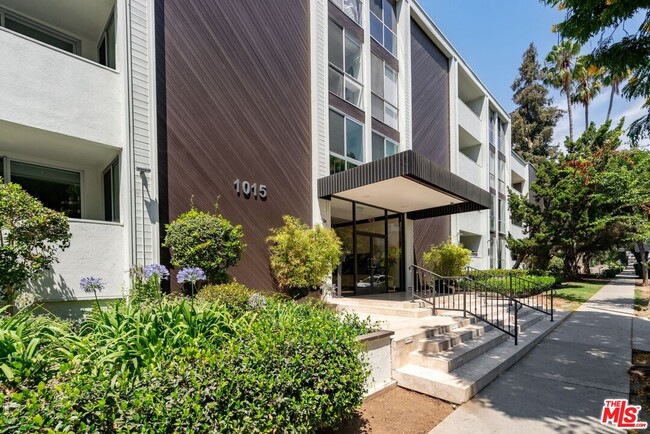 Building Photo - 1015 Kings Rd Unit 103 Rental