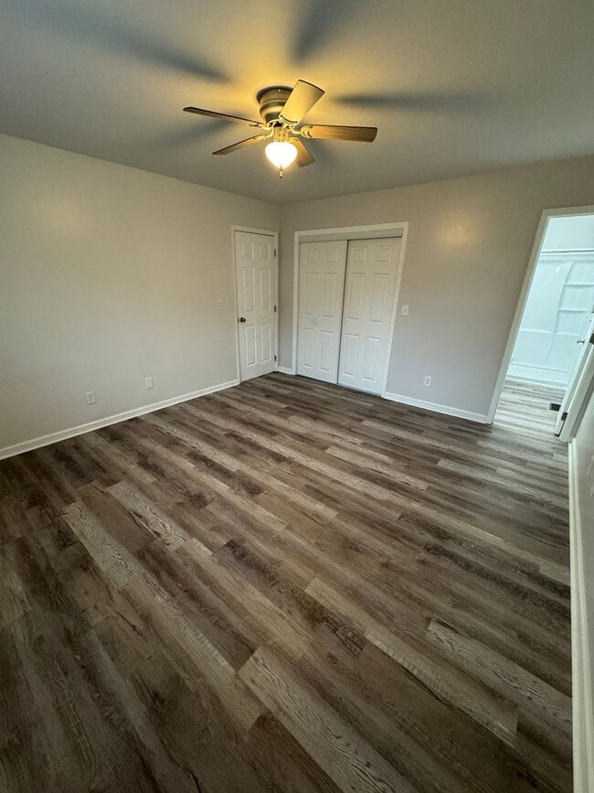 Photo - 3 bed & 2 bath in Saks! $200 off first months rent!