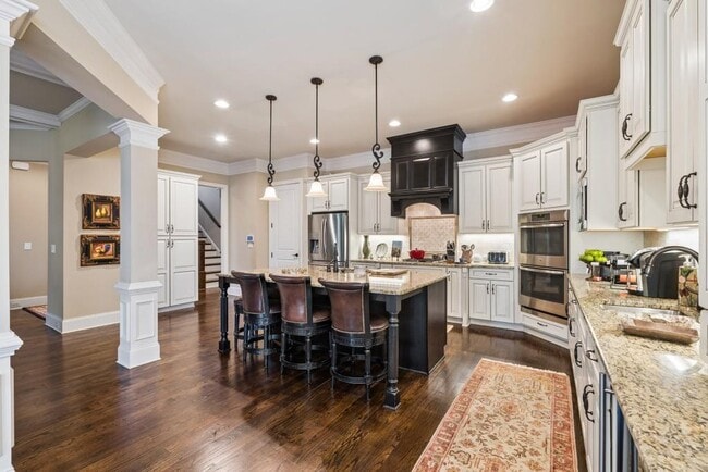 1870 Haven Park Cir