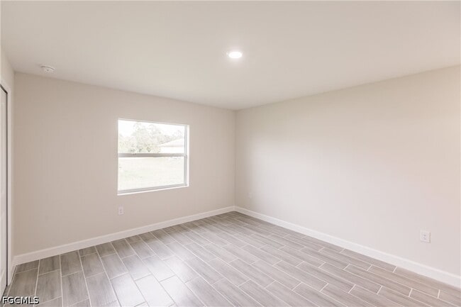 327-329 Bell Blvd
