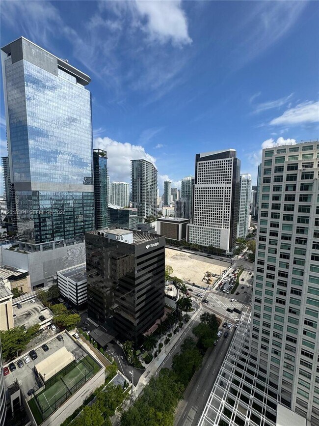 Building Photo - 951 Brickell Ave Unit 3001