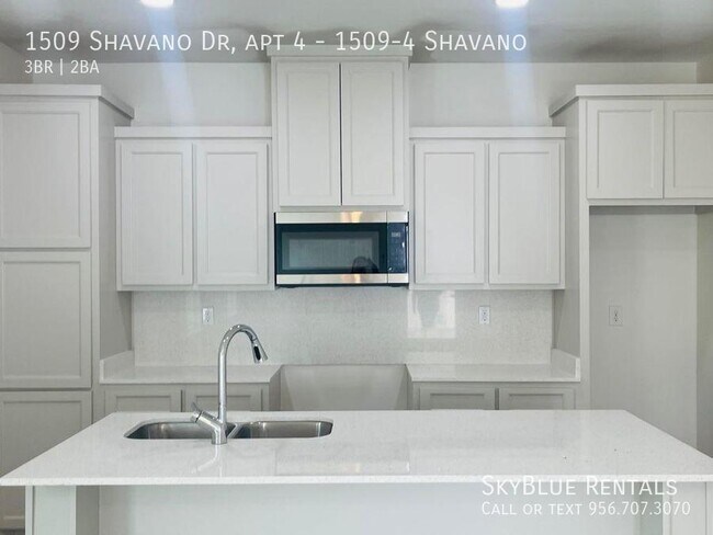 Photo - 1509 Shavano Dr Apartment