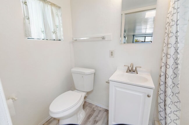 Photo - 1345 E Grant Rd Unit Studio