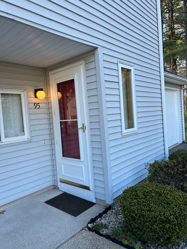 Photo - 155 Redstone Hill Rd