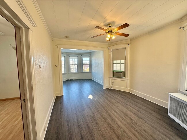 Photo - 216 Laurel Ave