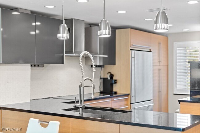 Photo - 3001 Sandpiper Bay Cir Unit B103