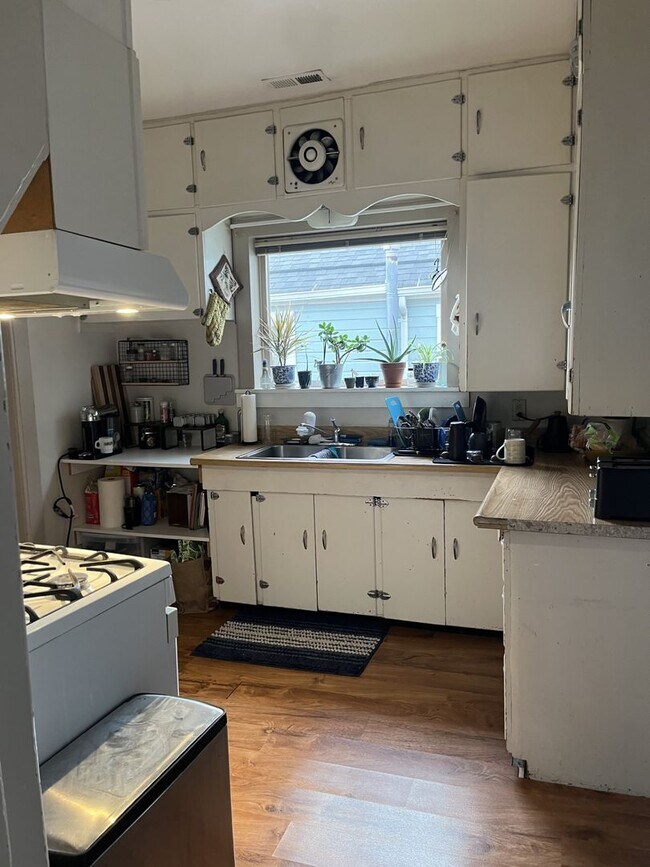 Photo - 1212 N Garden St Unidad #1