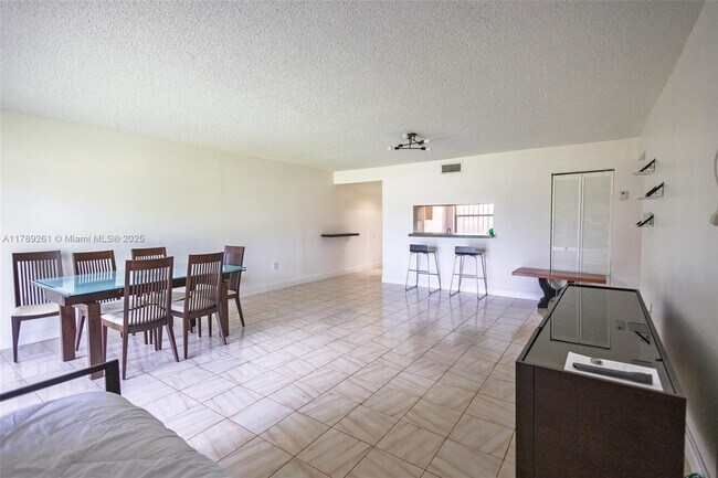 Photo - 281 W Park Dr Apartment Unit 1-8
