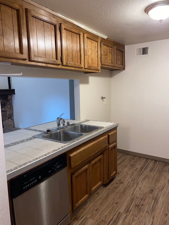 Photo - 7252 Florin Mall Dr