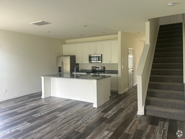 Building Photo - 405 N Mulberry St Rental