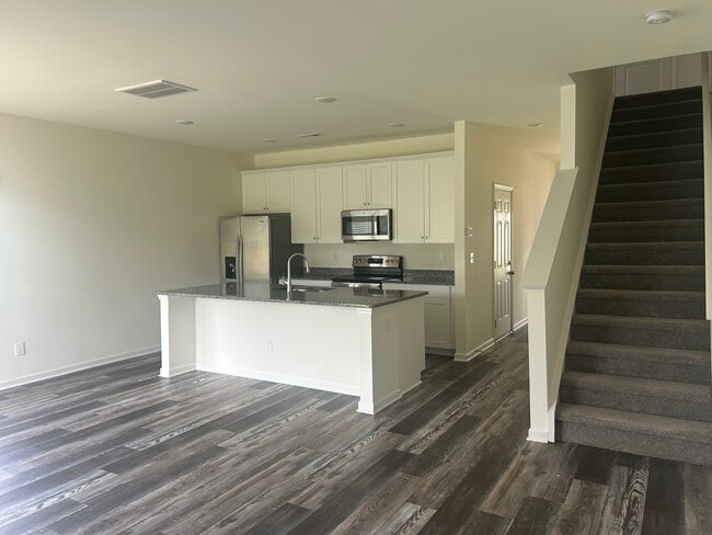 Photo - 405 N Mulberry St Townhome