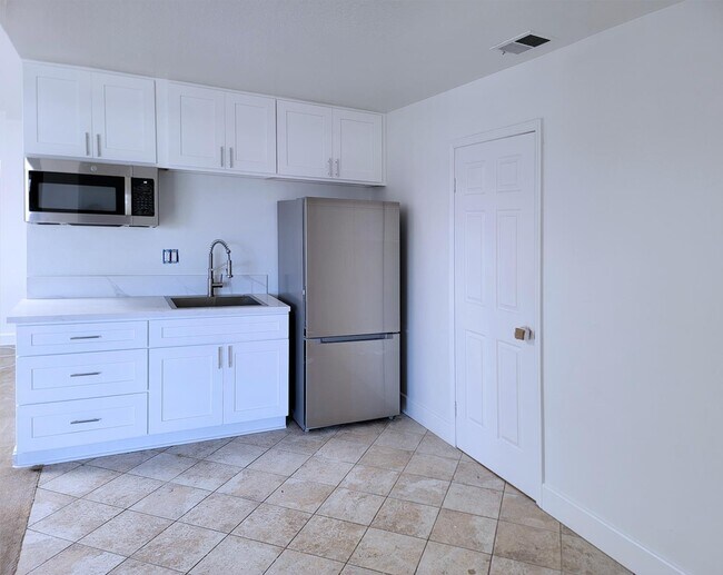 Photo - 5132 Dunbar Drive