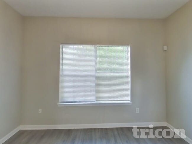 Photo - 213 Forrest Dr