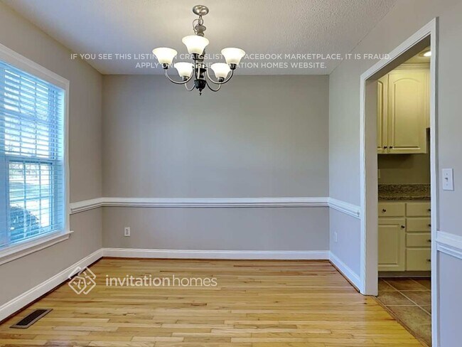 Photo - 152 Saleen Dr