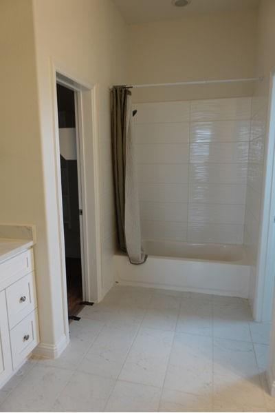 Photo - 1702 Seth Way