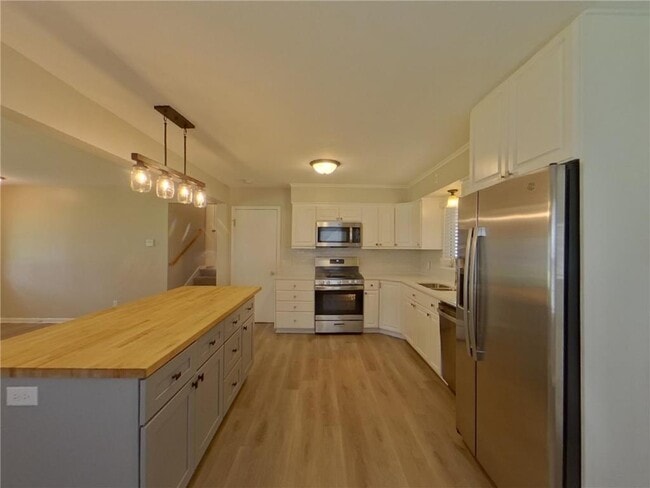 Photo - 7755 Eastwood Rd