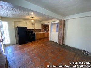 Photo - 503 Verne St Townhome