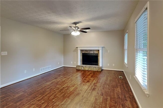 Photo - 600 Glendale Forest Dr