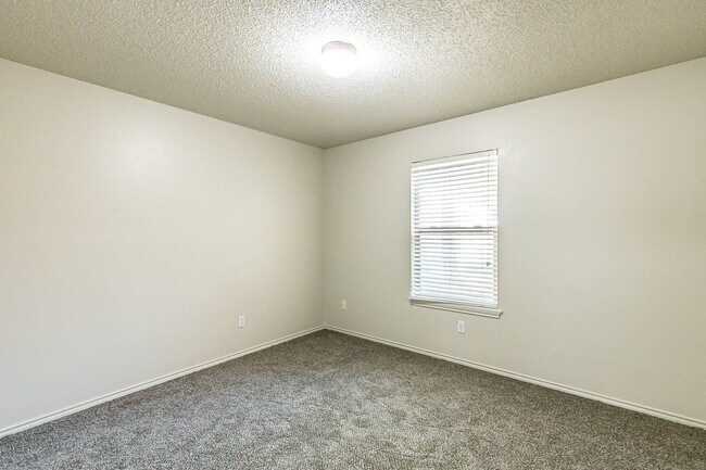 Photo - 3 Bedroom Duplex