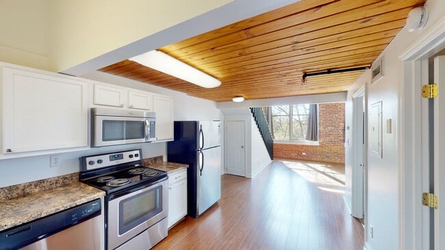 Photo - 201 S Hoskins Rd Unidad #317