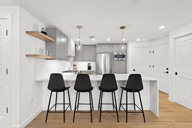 Photo - 830 Park Ave Unidad # 201