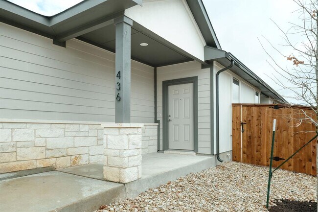 Photo - 436 Parkline Dr