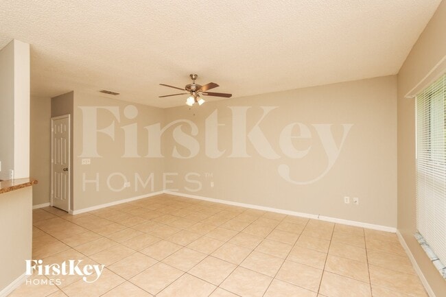 Photo - 150 Empress Ave