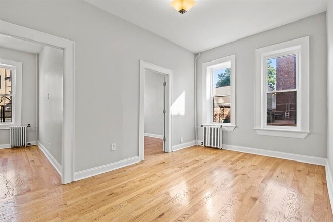 Photo - 284 3rd St Apartamento Unidad 1D
