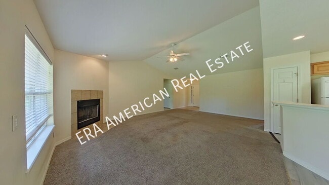 Photo - 6648 Longview St