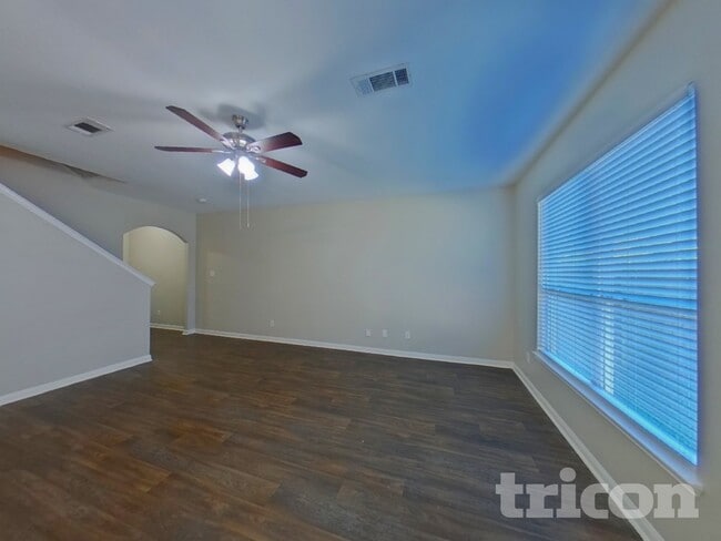 Photo - 2046 Sweet Lilac Dr