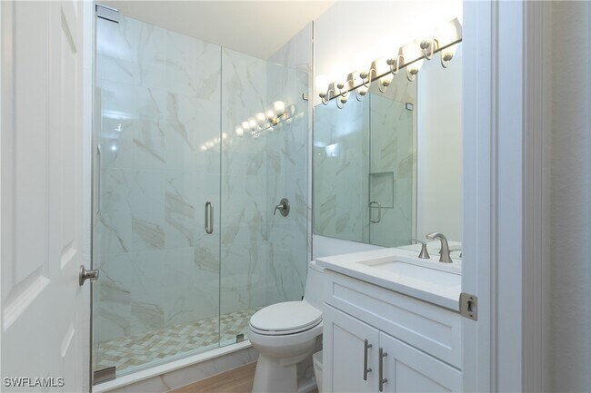 Building Photo - 15618 Summit Pl Cir Unit 396