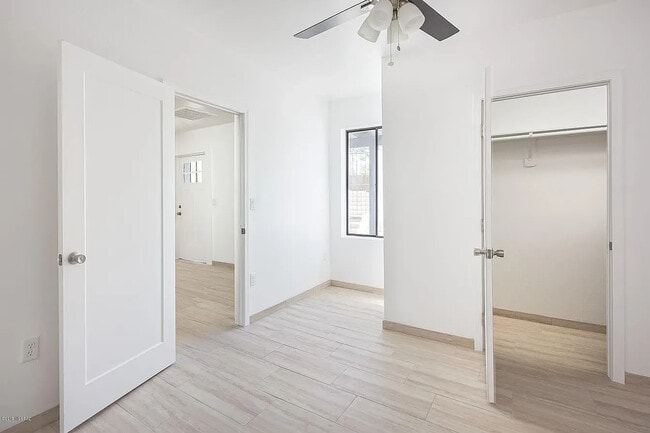 Photo - 502 W 17th St