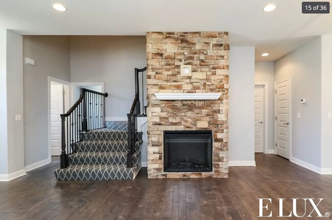 Photo - 15845 Foster St