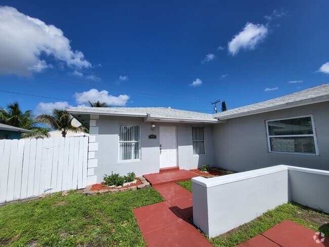 Building Photo - 18725 SW 100th Ave Rental