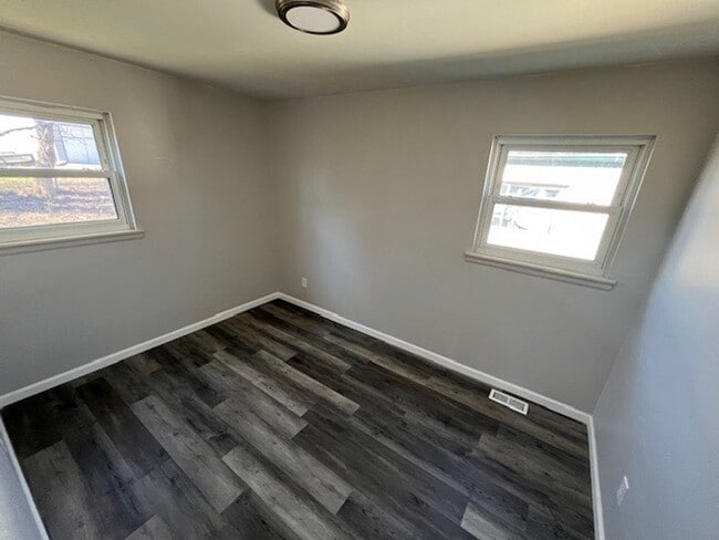 Photo - 67 Brooks St