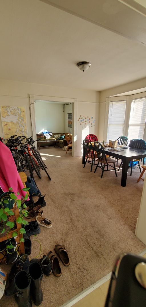 Photo - PRELEASING: 6 bed/2 bath House close to WWU and Downtown!