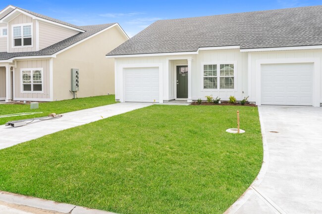 Photo - 2015 Silo St