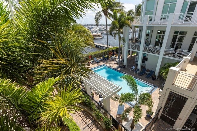 Building Photo - 975 NW Flagler Ave Unit 306 Rental