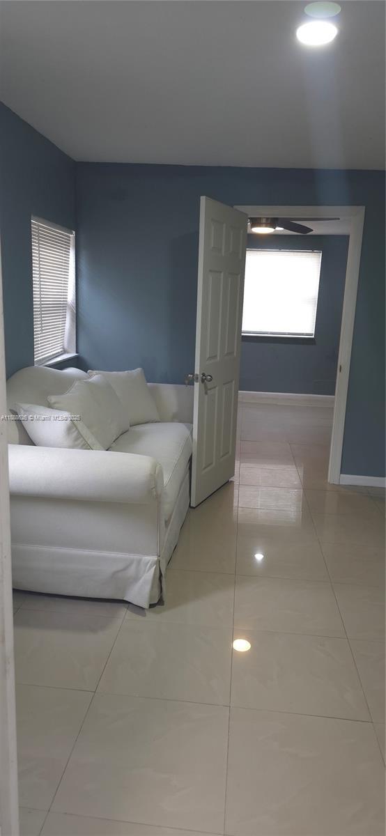 Photo - 231 SW 31st Ave Unit 1A