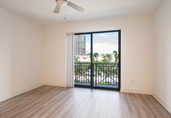 Photo - West End at City Walk