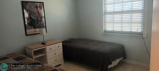 Photo - 2206 NE 4th St Condo Unit 4