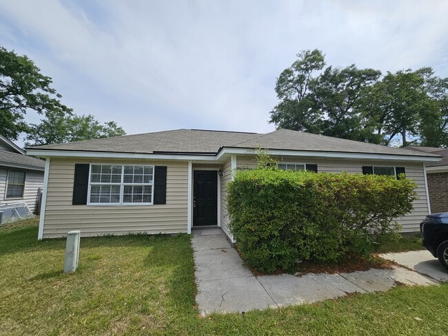 Photo - 124 Hunt Club Ct
