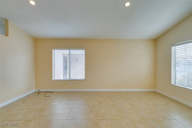 Photo - 744 Gritty Garnet Ave