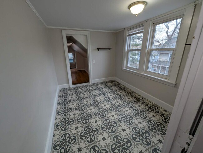Photo - 258 Essex St