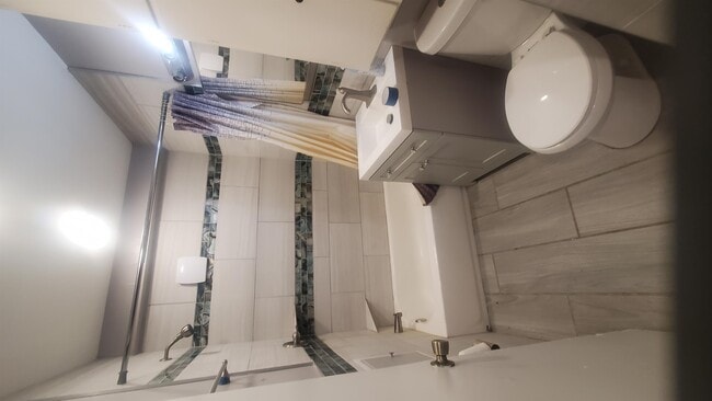 Photo - 3929 Larchmont St