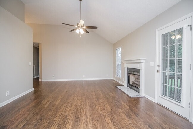 Photo - 3540 Calais Cir
